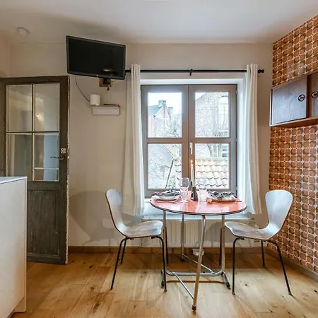 Huswell - Characterful In Apartment Ghent