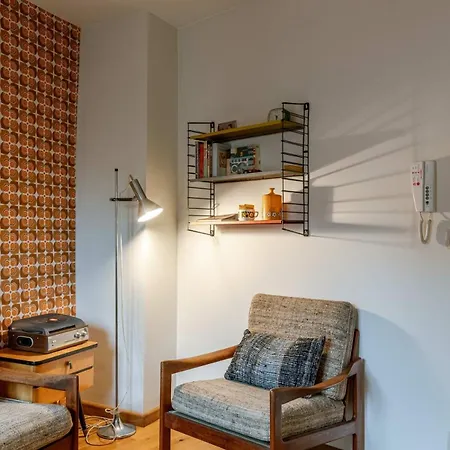 Huswell - Characterful In Apartment *